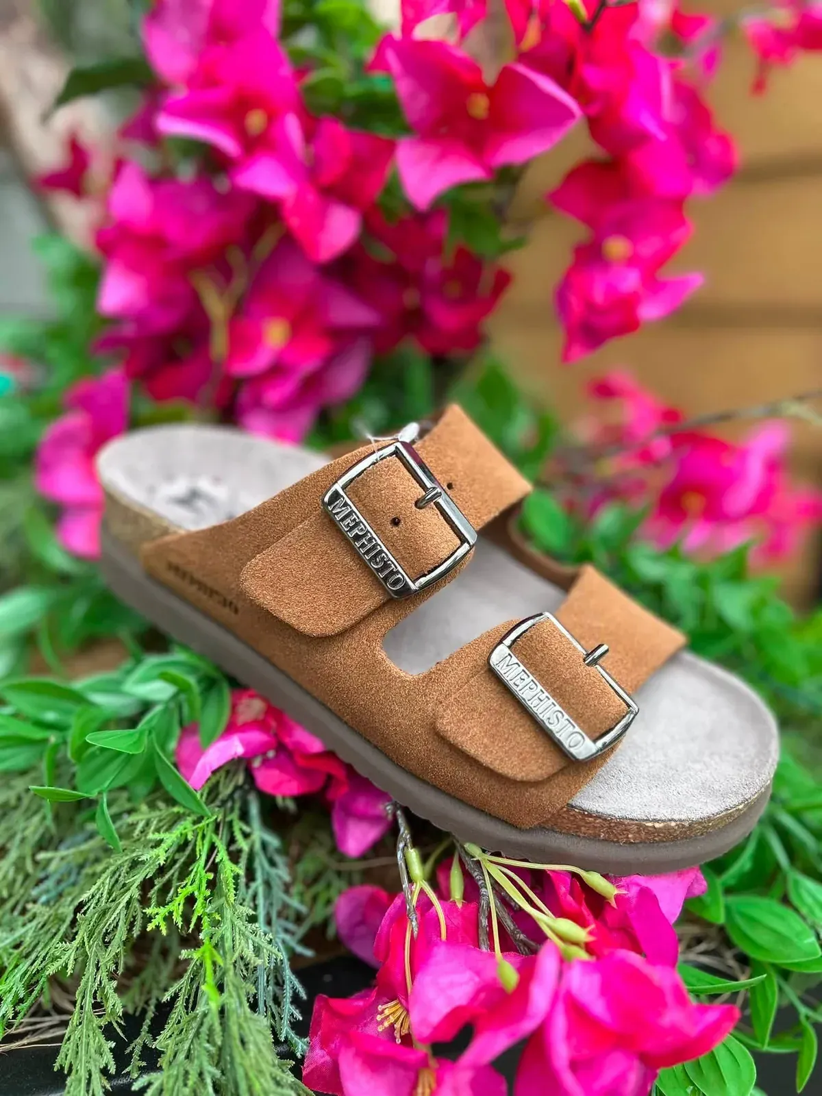Sandale beige à deux boucles