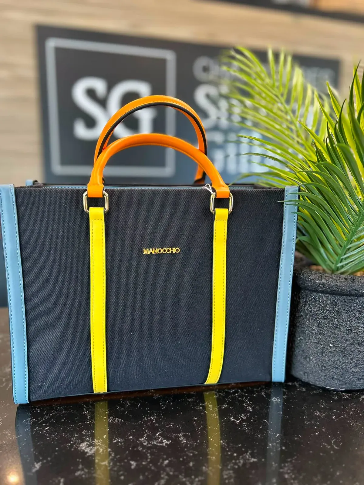 Cabas marine à liseré jaune